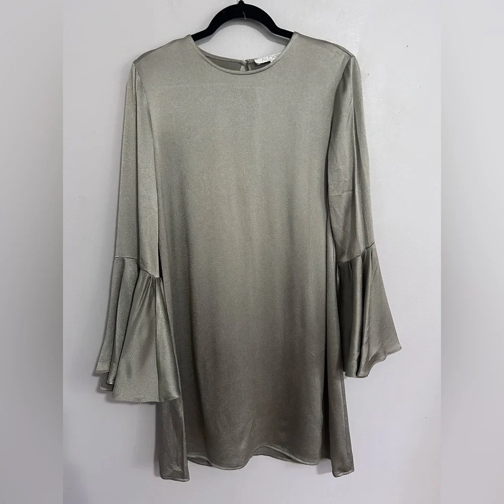 Alexis Pewter Textured Bell Sleeve Mini Dress Size Small Formal Cocktail Party